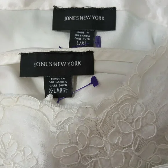 Jones New York White Satin Gown and Robe Set
